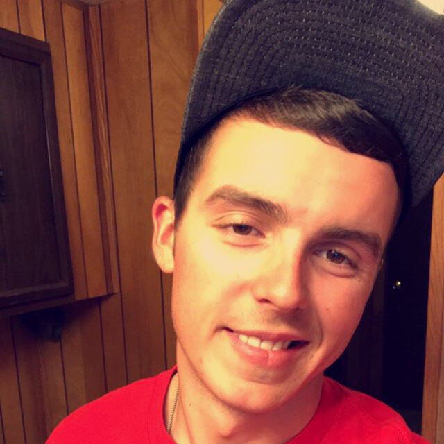Logan from Stamford | Man | 21 years old