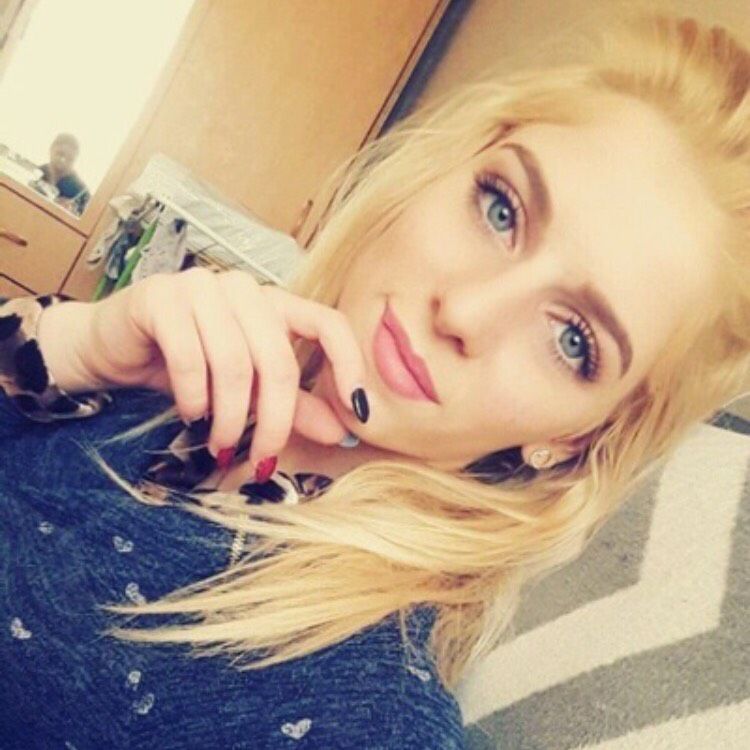 Chloe from Garden City | Woman | 24 years old