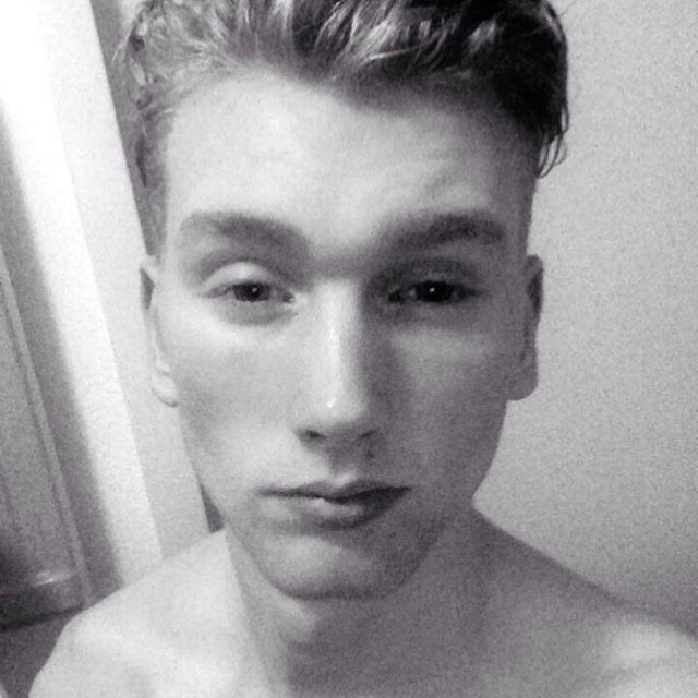 William from Marquette | Man | 19 years old