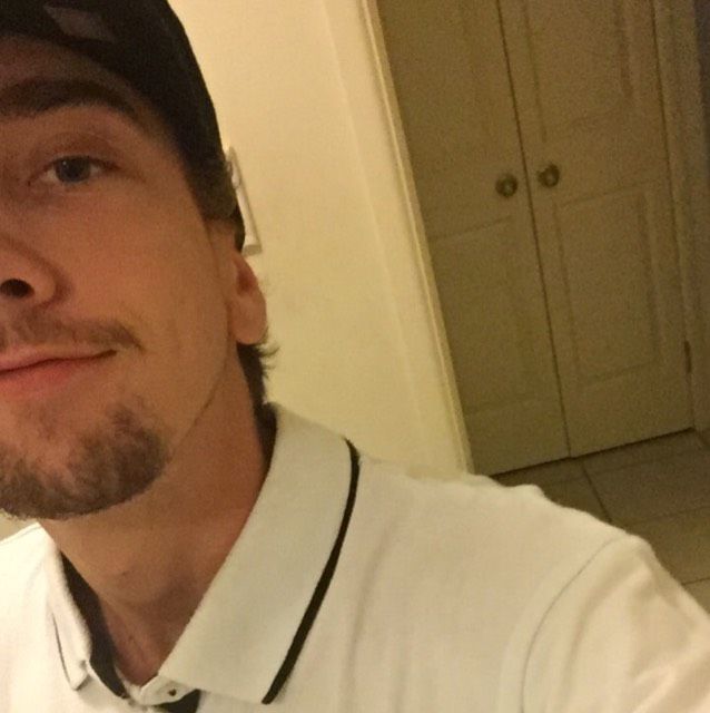 Alexander from Jacksonville | Man | 23 years old