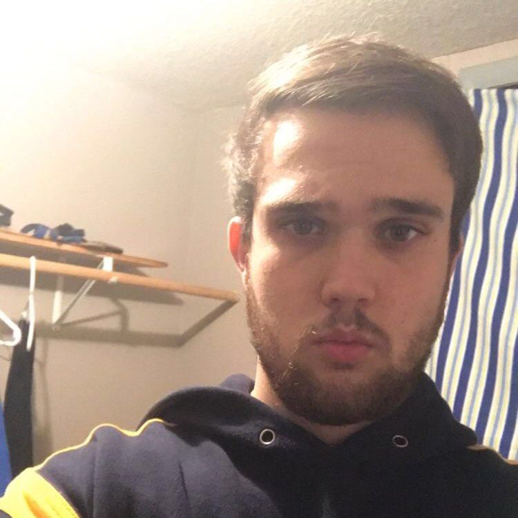 Ryan from New Boston | Man | 23 years old